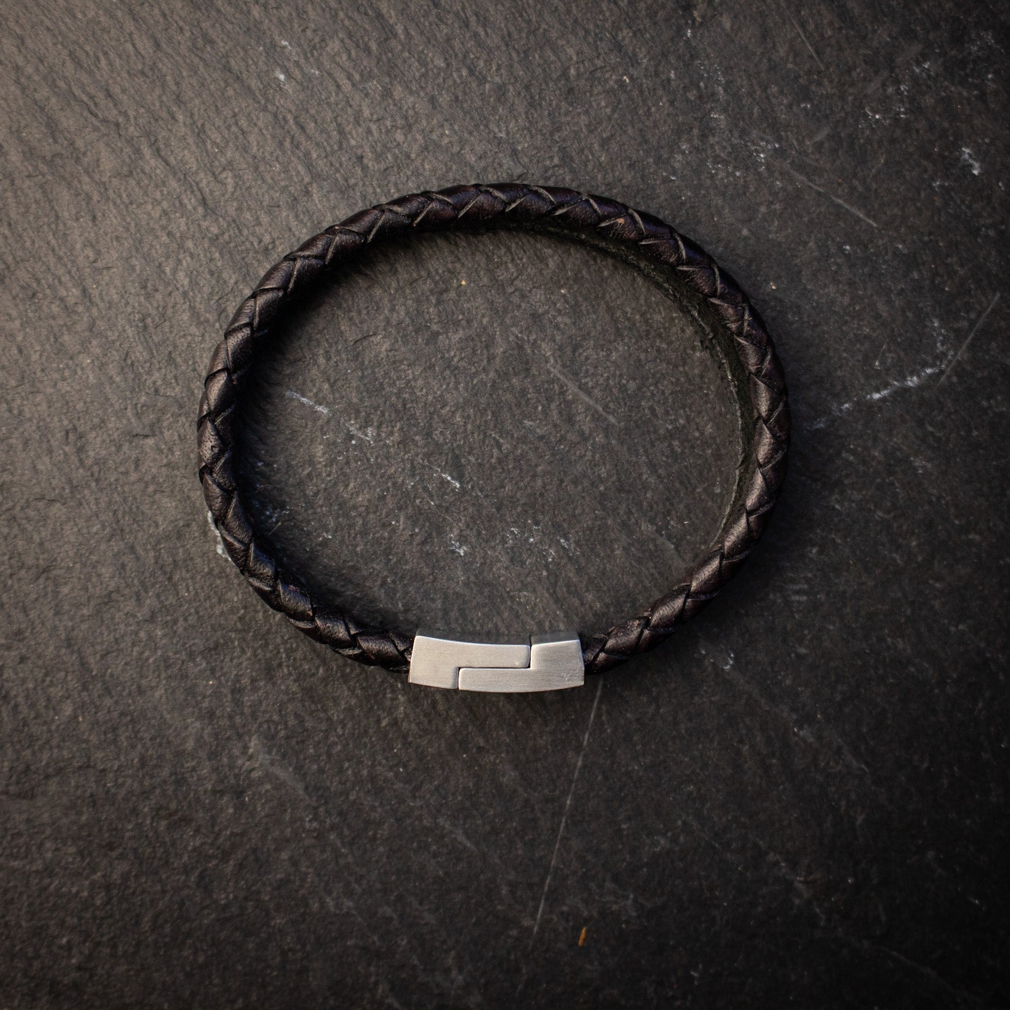 Elegância Masculina | Pulseira | Equivalente 